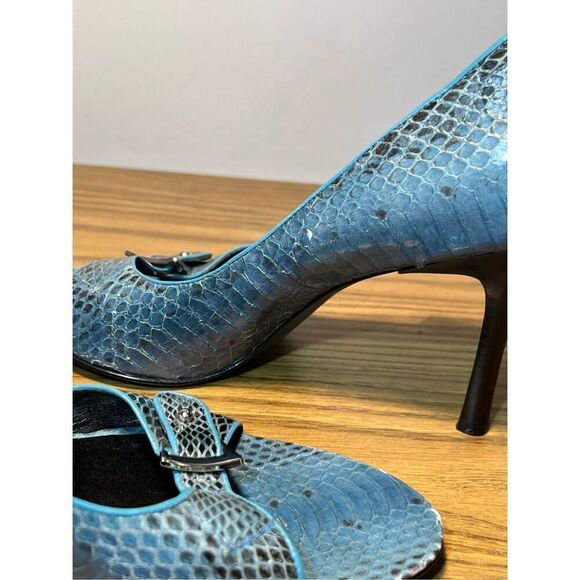 BCBGMaxAzaria Snakeskin Blue Heels | 8.5 - Picture 5 of 9